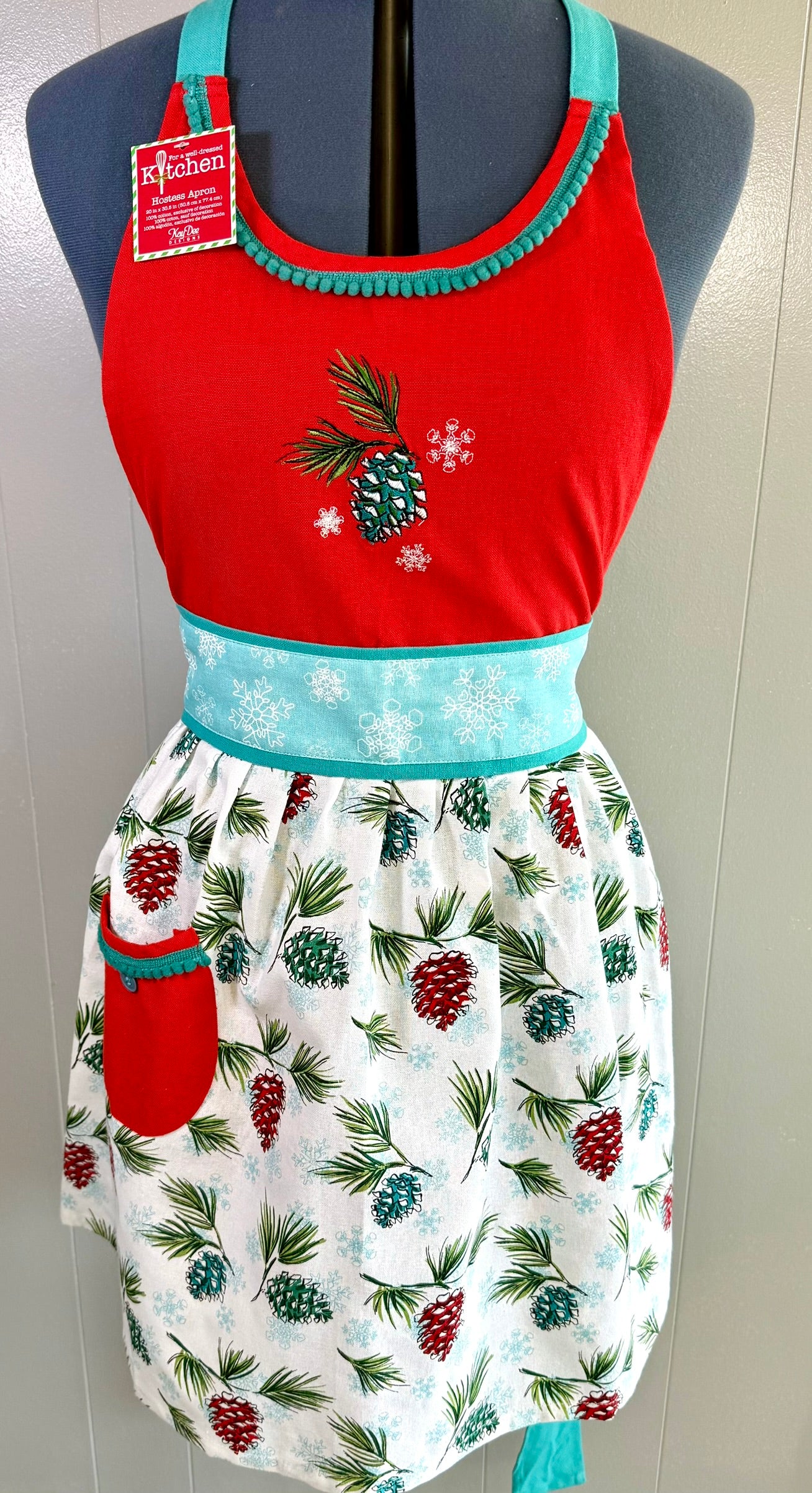 white christmas dresses Kay Dee Designs Adult Christmas Village Hostess Apron